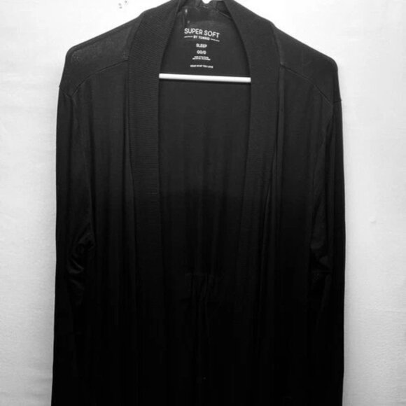 Torrid Super Soft Sleep Robe Women's 00 M/L Black Belted Pockets Rayon Blend EUC - Picture 2 of 7